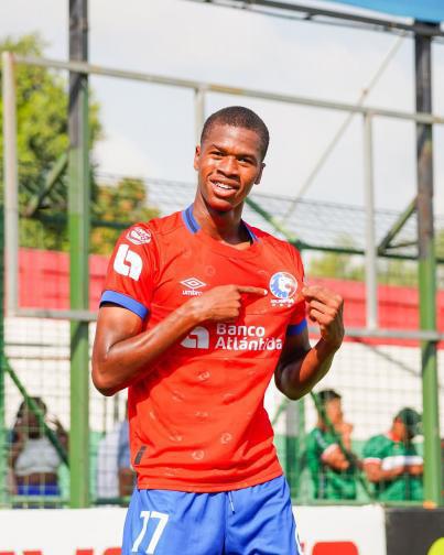 Olimpia, Motagua y Real España perjudicados por los árbitros; Marathón rompe mala racha y lindas chicas en los estadios
