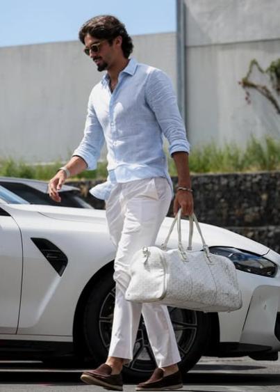 Fue compañero de Messi y revela: “Convivir con él fue raro, me saludaba con un beso, pero después me acostumbré”