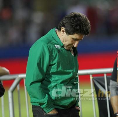 'Patón' Mejía se ''quiebra'', tristeza de Héctor Vargas y la locura de la Ultra Fiel