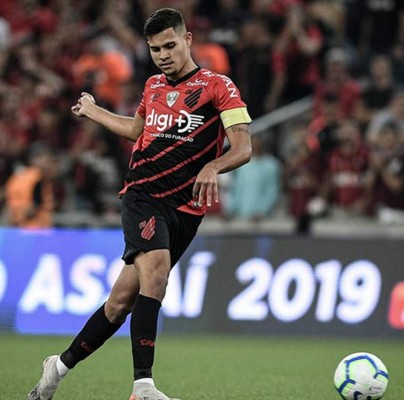 Mercado de fichajes: Brasileño al Real Madrid, Barcelona elige un lateral y la bomba de Juventus