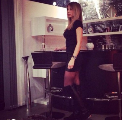 Fanny Lafon, novia de Valbuena, se ha convertido en su consuelo en pleno escándalo