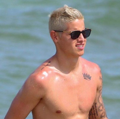 En fotos: Los futbolistas que se han teñido el pelo de rubio