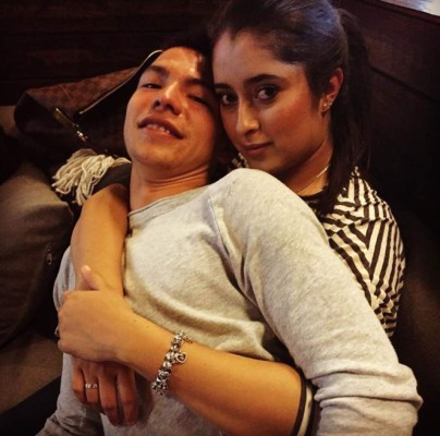 ¡Es ella! Así es la esposa que tiene suspirando al mexicano 'Chucky' Lozano