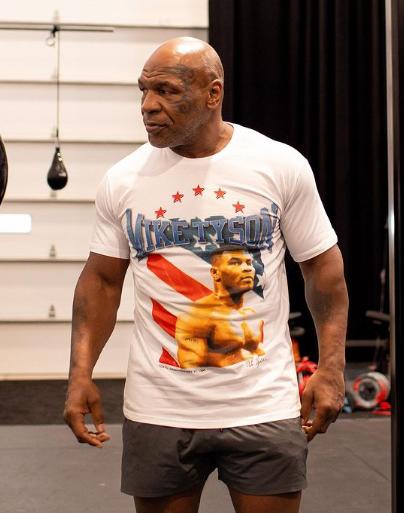 Tremendo: así luce Mike Tyson a sus 58 años antes de volver al ring y reveló el motivo de su pelea contra Jake Paul