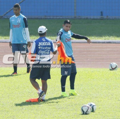 Así comenzó Jorge Luis Pinto a afinar la estrategia para buscar el triunfo ante Canadá