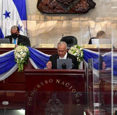 ¡Chelato y DIEZ entre los protagonistas! Así fue la entrega de los Premios Parlamentarios a los periodistas más destacados del 2021&nbsp;&nbsp;