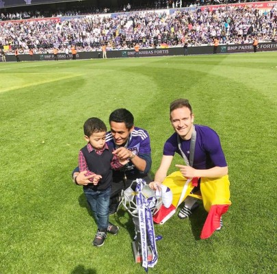 ¡TIERNOS! Así disfrutan el fútbol los hijos de los jugadores hondureños