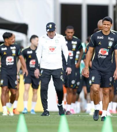 Ancelotti lo deja fuera del Mundial: el DT prescinde de una estrella de la selección brasileña