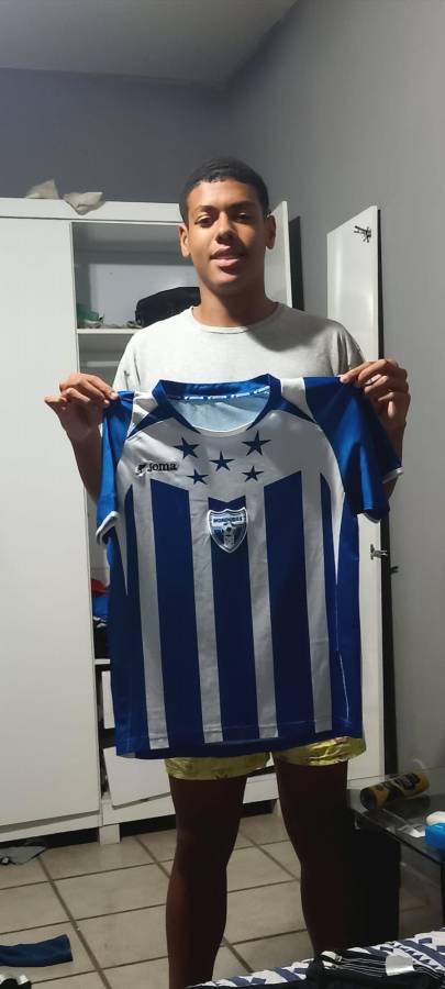 El joven brasileño que le gustaría jugar para la Selección de Honduras y su padre dejó su sello goleador en tierras catrachas
