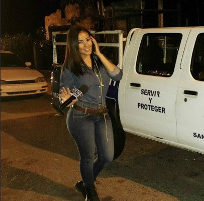 Las fotos más sexys de la explosiva periodista Elsa Oseguera