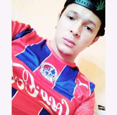 Ellos son los aficionados que desde temprano se pusieron la camisa del Olimpia