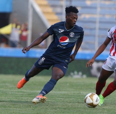 Sin trabajo: Reconocidos jugadores hondureños que siguen como agentes libres