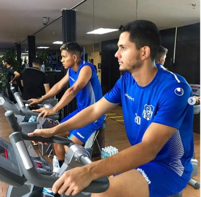 ¡Con algunas confesiones! Esta es la vida que lleva el hondureño Bryan Moya en Venezuela