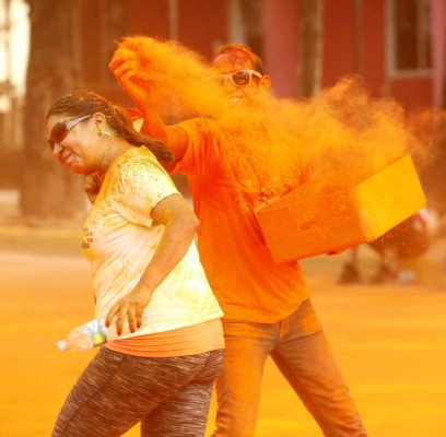 Las chicas más hermosas que engalanaron el Colorun 2016