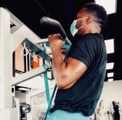 El notorio cambio físico de ex figura del Liverpool que no juega desde el 2020 y busca equipo