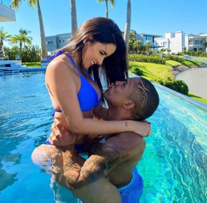 Coronavirus: Figura de la Juventus y su preciosa novia ayudan a los más necesitados en Brasil