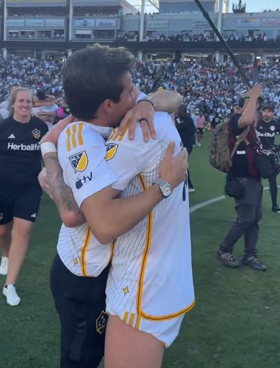 Marco Reus por fin rompe su maldición: ganó su primera liga con el Galaxy en la MLS y el festejo con Riqui Puig