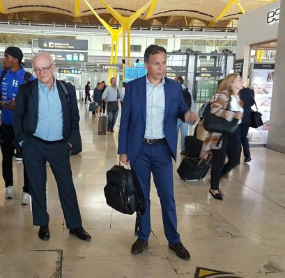 Así fue la llegada de la Selección de Honduras a Barcelona, España