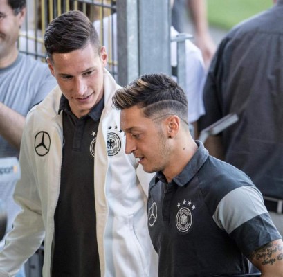 RUMORES Y FICHAJES: La primera oferta por Mbappé; Dos jugadores quieren abandonar el Barcelona