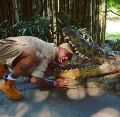 Las vacaciones más 'espirituales' de Dani Alves junto a su pareja luego de ganar la Copa América