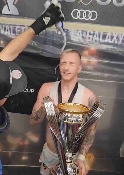 Marco Reus por fin rompe su maldición: ganó su primera liga con el Galaxy en la MLS y el festejo con Riqui Puig