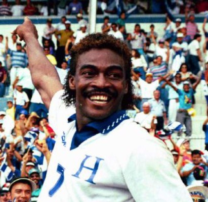 TOP: Grandes figuras centroamericanas que nunca jugaron un Mundial