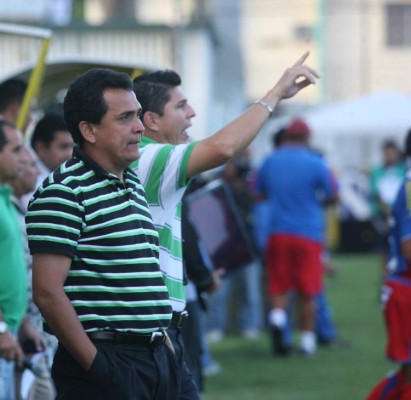 Larga lista de técnicos que pasaron por Platense para volver a una final