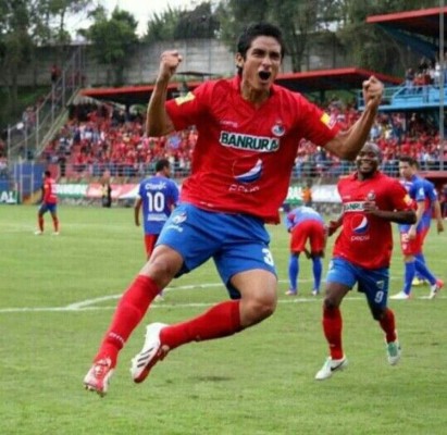 Los jugadores encargados de utilizar la camiseta 10 en los principales clubes de Centroamérica