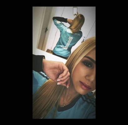 Daniela Rendón, la hermosa esposa del portero debutante de Argentina en el Mundial