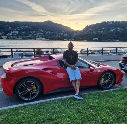 El humilde auto que se compró Arturo Vidal y que lleva a los entrenamientos del Inter de Milán