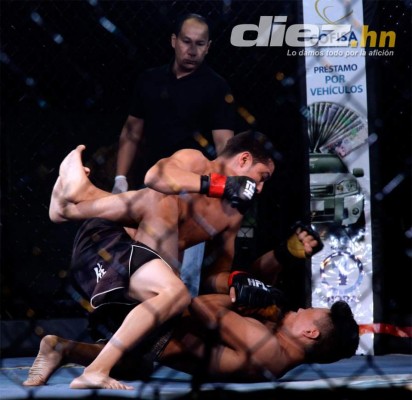 Espectacular velada de artes marciales mixtas de la HFL