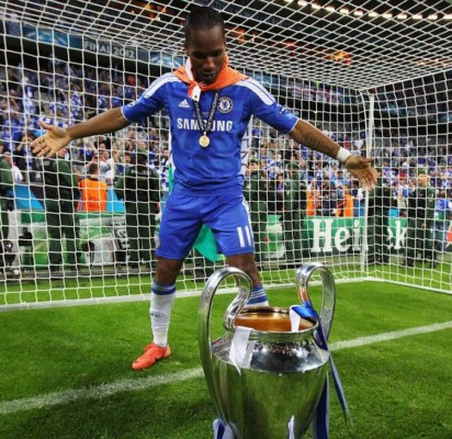 Jugador de hockey, un ''traidor'' y otro sin equipo: la actualidad del Chelsea campeón de la Champions en 2012