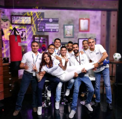 Erika Fernández, la conductora de Fox Sport que hace sensual baile con camisa del Real Madrid