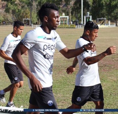 ¡Dos de Europa y uno de Sudamérica! Los jugadores que regresan al fútbol hondureño para el Clausura