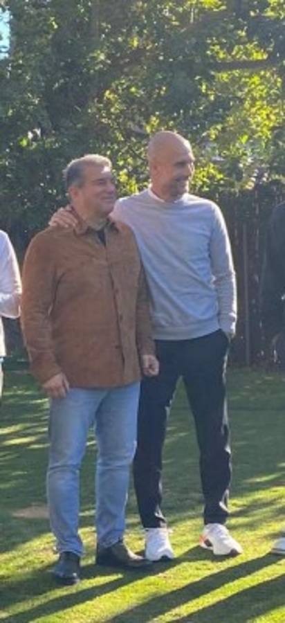 Así fue el regreso de Xavi al Barcelona: tremenda emoción, recuerda a Messi y el invitado sorpresa en el Camp Nou