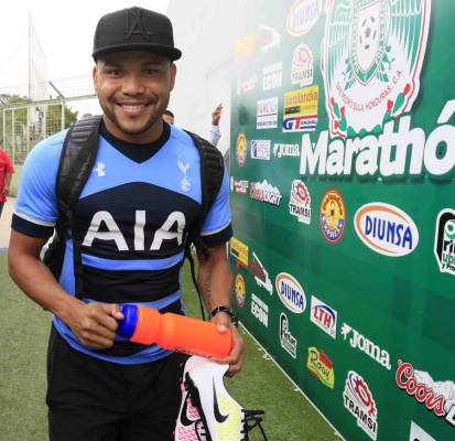 Aumenta el número de futbolistas que se han retirado en silencio en Honduras