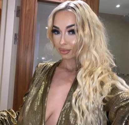 Lamentable: Sexy novia de futbolista de la Premier League fue asaltada desnuda en su casa