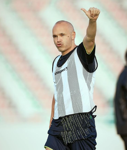 La “pesadilla” de Iniesta a sus 40 años: sufrió su primer descenso y la decisión que estaría por tomar