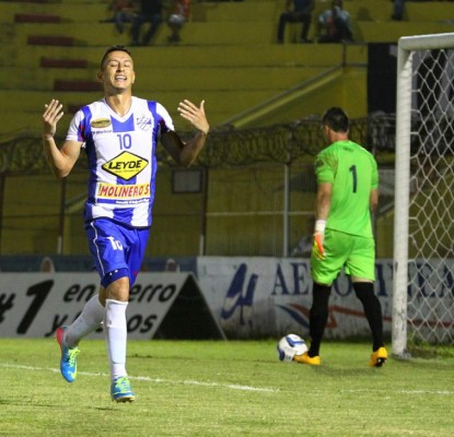 La larga lista de jugadores que ha prestado Olimpia en los últimos torneos