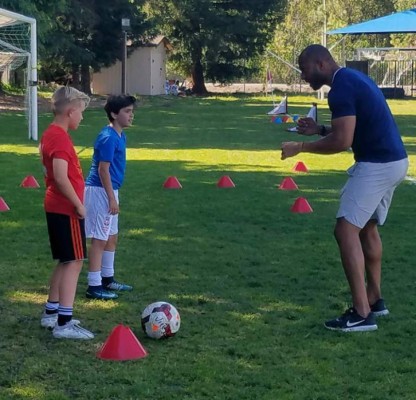Los entrenadores hondureños que han dirigido en el extranjero