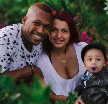 Así son las bellas esposas de los seleccionados de Costa Rica que jugarán ante Honduras