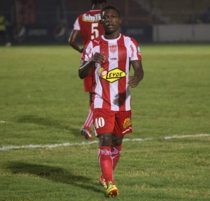 RUMORES Y FICHAJES: Equipo anuncia barrida y dos legionarios cambian de equipo