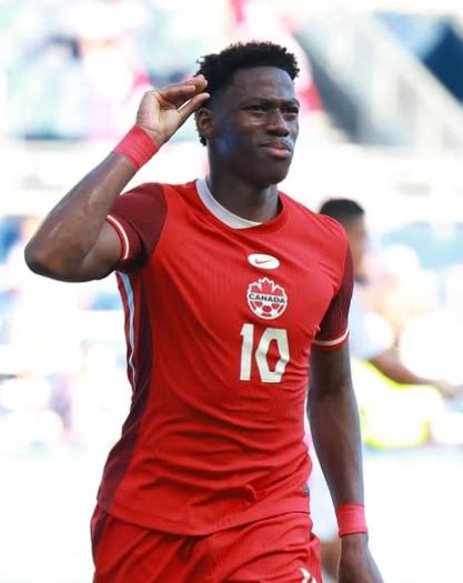 Barcelona quiere ficharlo gratis, pero Lewandowski impidió su llegada: “Tiene miedo de perder la titularidad”