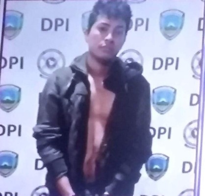 FOTOS: Esto se encontró en allanamientos para esclarecer muertes en afueras del Nacional