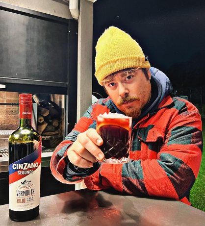 Así es Migue Granados: besó a Messi, se burló de su tatuaje y lo puso nervioso con esta pregunta picante