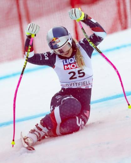 Drama en los Juegos Olímpicos: compitió con ligamentos rotos, sufre terrible caída y es retirada en helicóptero