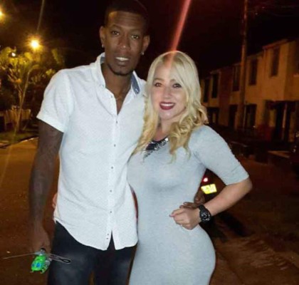 Las novias y esposas más bellas de los jugadores para el torneo Apertura de la Liga Nacional