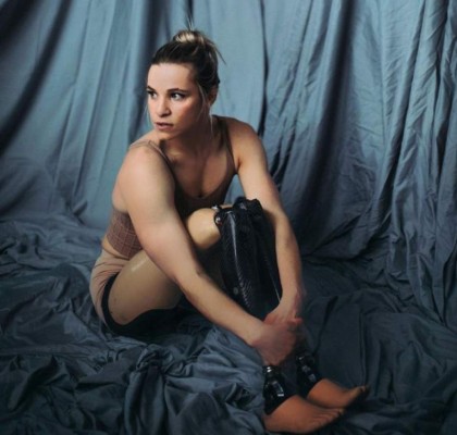 La impactante confesión de Oksana Masters: marcada por la explosión de Chernobyl y sufrió abusos en un orfanato