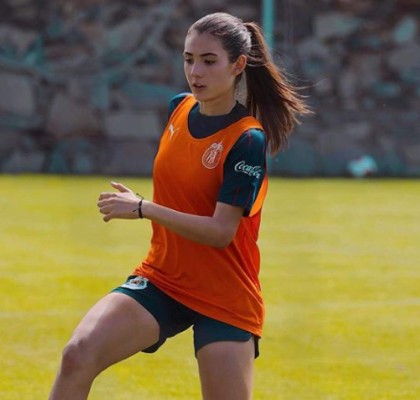 Así es Dayana Madrigal, la hermosa y joven jugadora de Chivas que enamora en México