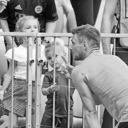 Muere hijo de reconocido futbolista del Bayern Múnich a los 6 años y esta fue la desgarradora causa